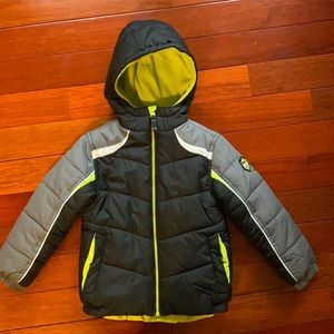 Boys Hawke Sport Puffer Jacket - Size Small